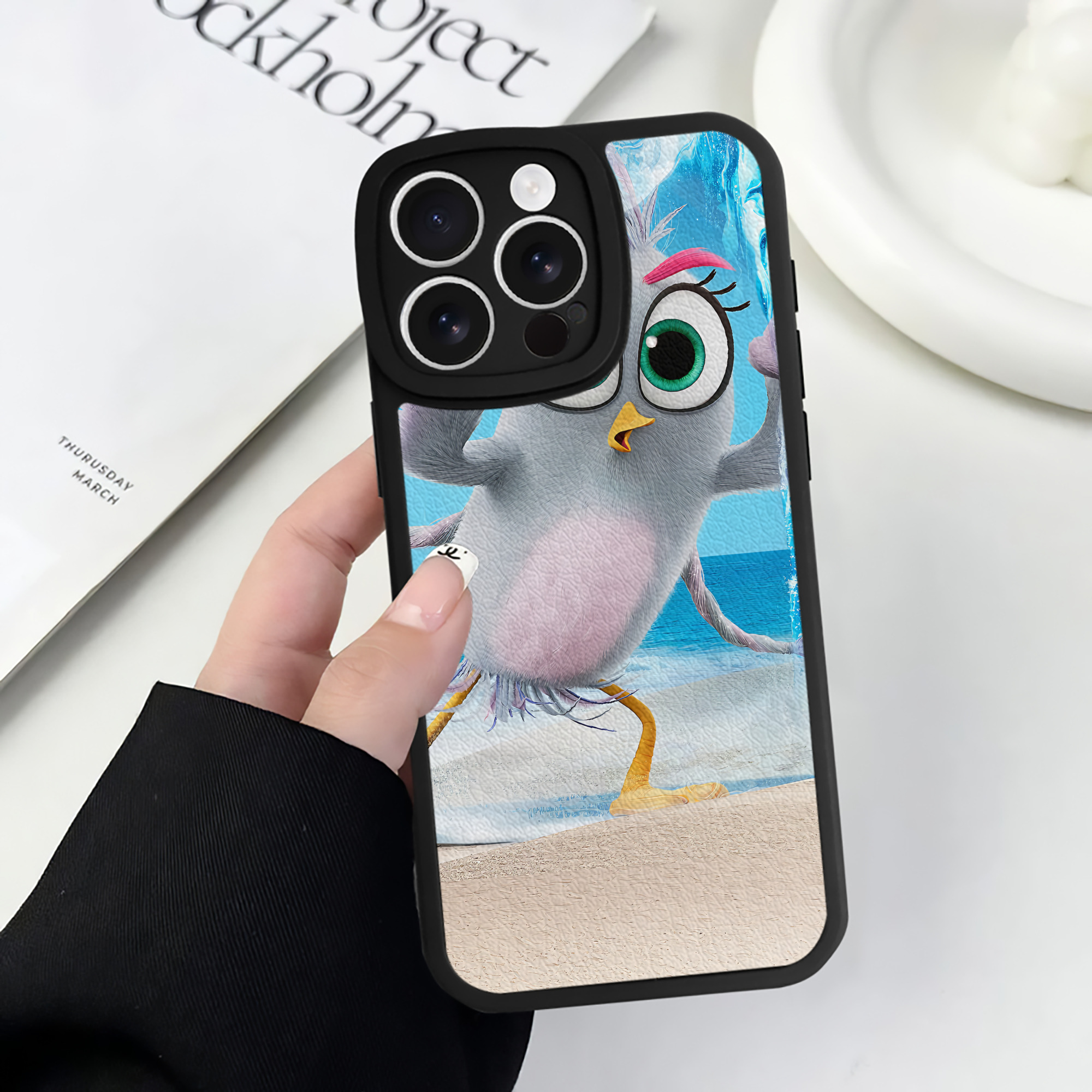 （画像用） Angry Birds アングリーバード 【iPhone 16シリーズ対応】シリコンスマホケース（レザー調） 材質：シリコン